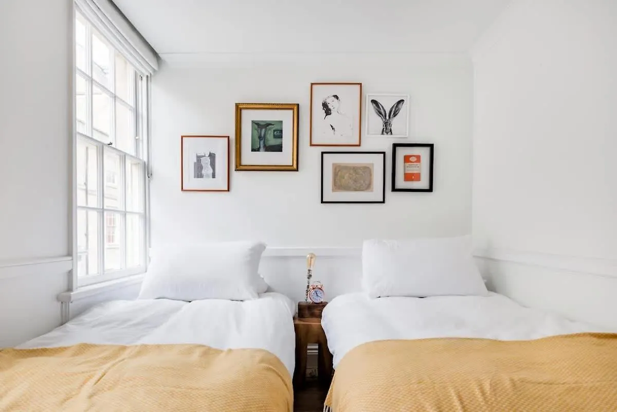 Central Georgian Townhouse With Free Parking Bath